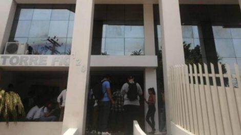 Asesinato teniente Torres en el edificio Fiori