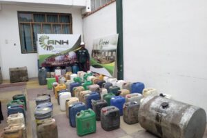 Combustible ilegal decomisado en Pisiga
