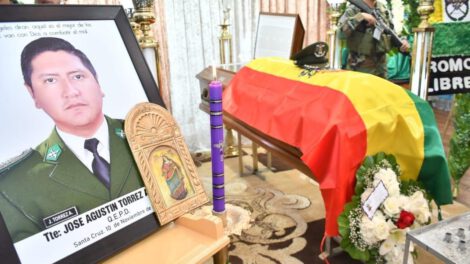 funeral del teniente José Agustín Torrez Álvarez en Oruro