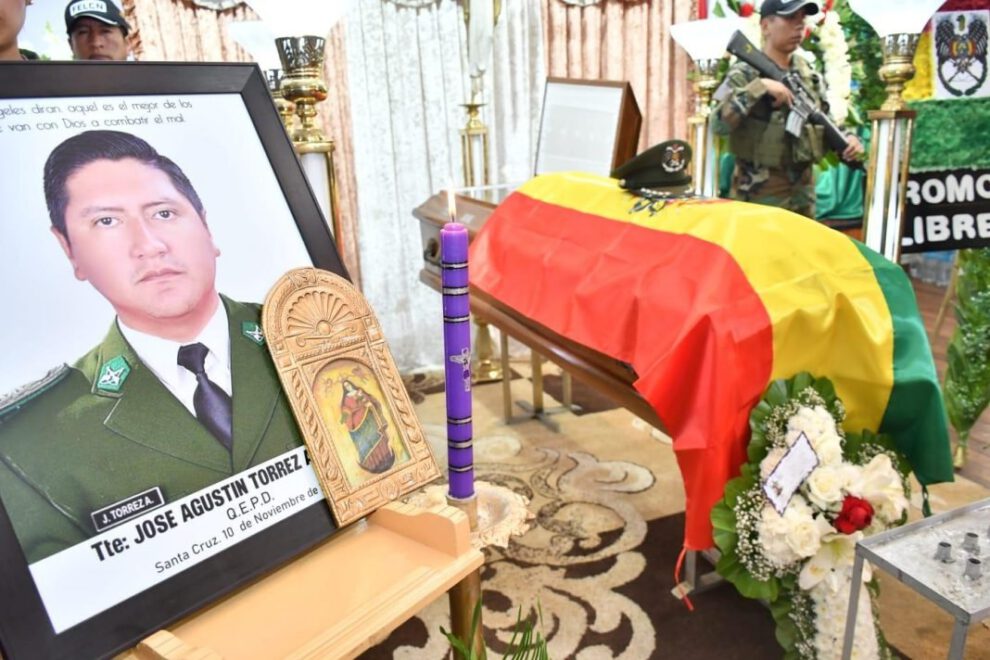 funeral del teniente José Agustín Torrez Álvarez en Oruro