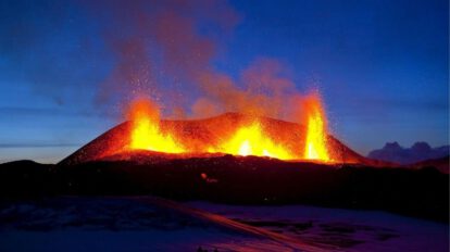 Alerta en Islandia por mil terremotos y riesgo de erupción volcánica