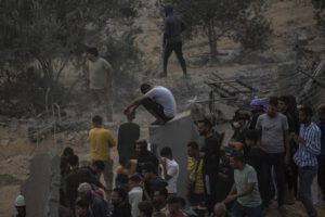 Hospitales en Gaza en crisis por ataques y falta de suministros
