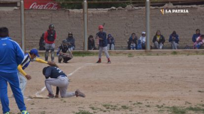 Torneo nacional de softbol en Oruro