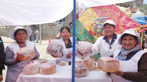 Feria Cultural y Artesanal del Calvario en Oruro