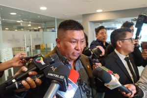 El diputado Froilán Mamani discute sobre el PGE Reformulado