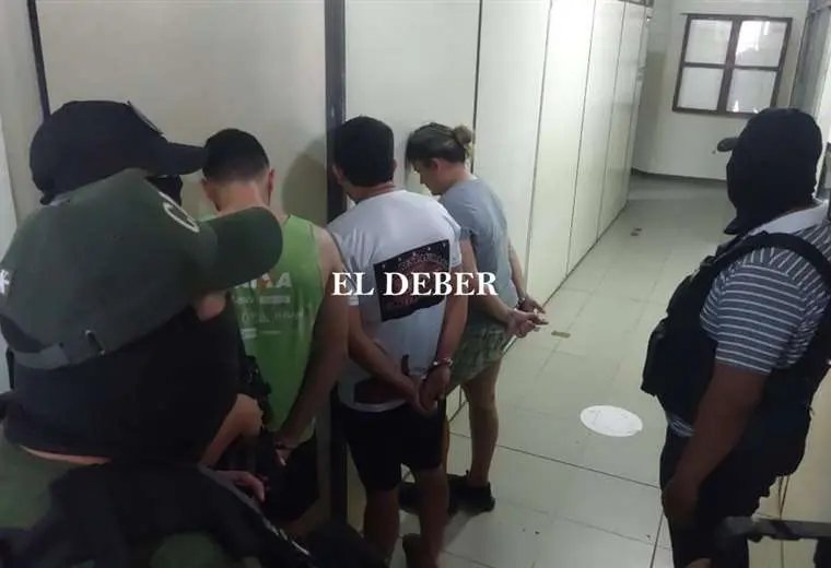 Asesinato del teniente Agustín Torrez en Santa Cruz