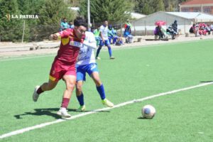 Partidos de la Primera A entre CDT Real Oruro y Deportivo Sur-Car
