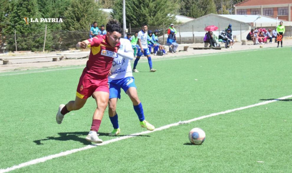Partidos de la Primera A entre CDT Real Oruro y Deportivo Sur-Car