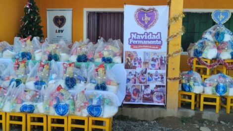 Navidad sin hambre con canastas de alimentos para familias vulnerables