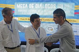 Diálogos con disidencia de las FARC en Colombia