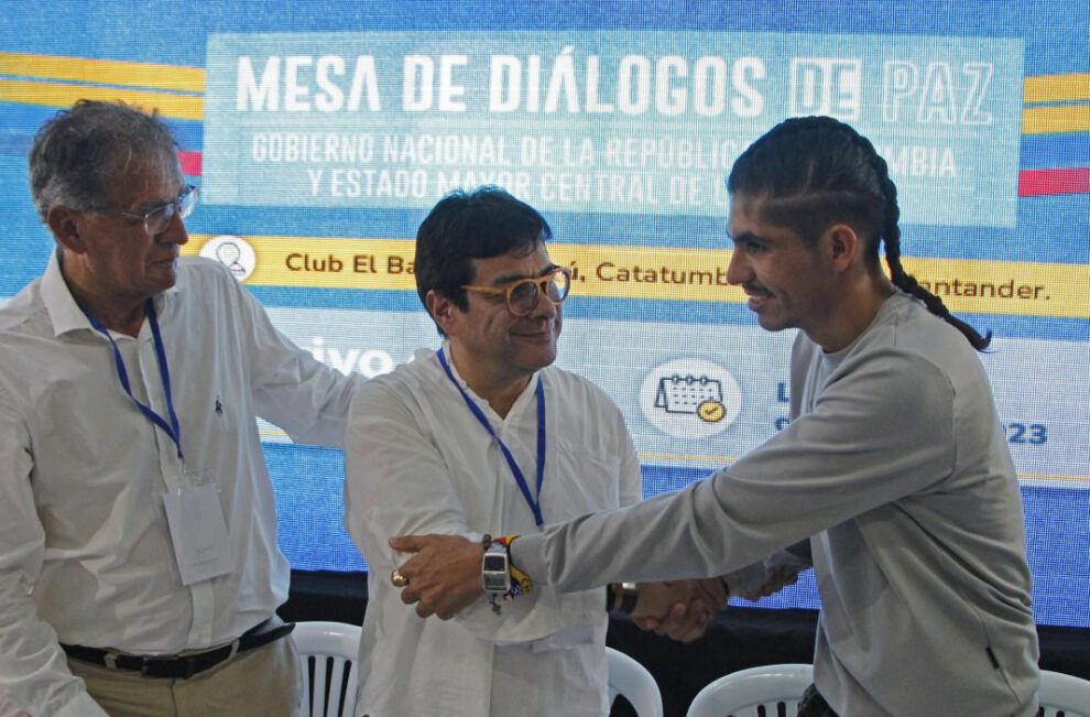 Diálogos con disidencia de las FARC en Colombia