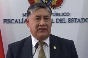 Juan Lanchipa insiste en juicio ordinario contra Jeanine Añez