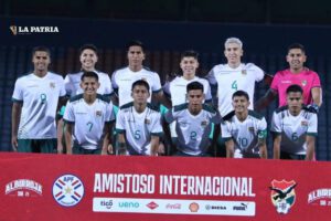 Integrantes de la selección boliviana Sub-23 antes del partido frente a Paraguay