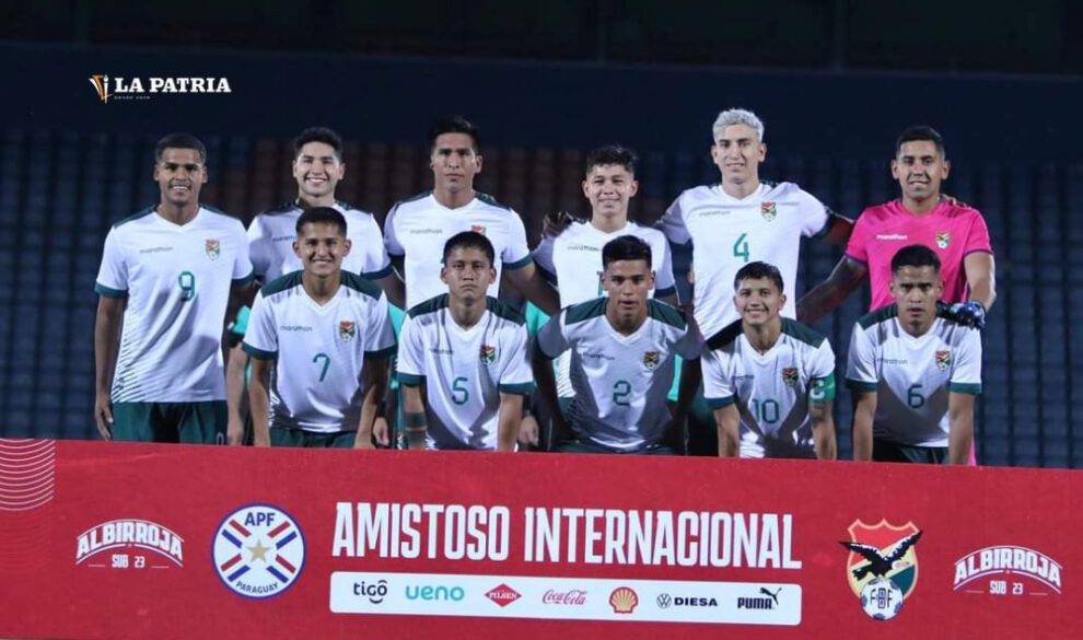 Integrantes de la selección boliviana Sub-23 antes del partido frente a Paraguay