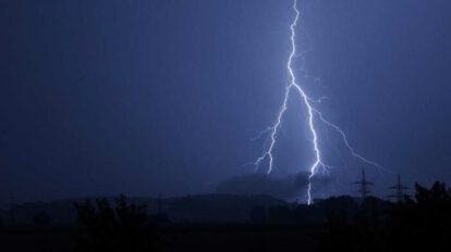 Descarga eléctrica en Ckochas causa tragedia