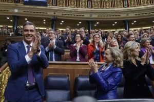 Pedro Sánchez asume el mando del Gobierno español