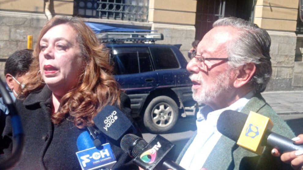 La abogada Kathia Saucedo y el exalcalde Juan del Granado sobre elecciones judiciales