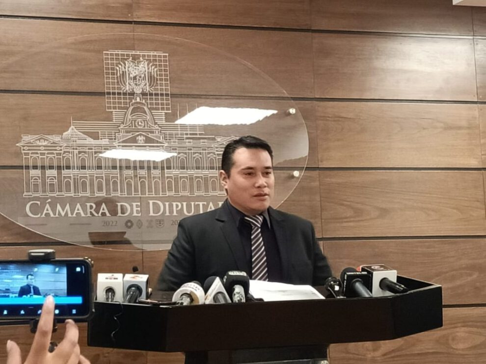 Reglamento para reorganizar el INRA presentado por Óscar Balderas