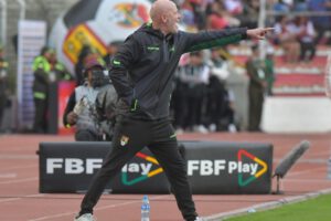 El entrenador de la Selección Boliviana pide más apoyo a la población
