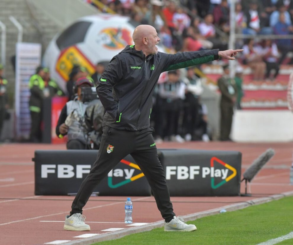 El entrenador de la Selección Boliviana pide más apoyo a la población