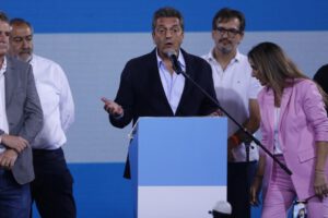 Sergio Massa continuará como ministro de Economía