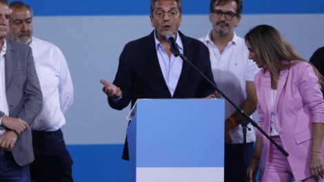 Sergio Massa continuará como ministro de Economía