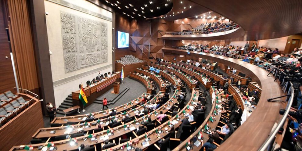 La aprobación del Presupuesto General del Estado en la Asamblea Legislativa Plurinacional