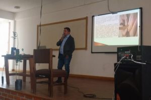 Curso-taller de injertos frutales y forestales