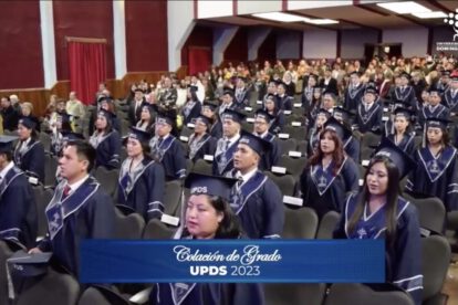 Graduación de la Universidad Privada Domingo Savio en Oruro