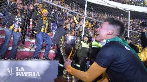 The Strongest campeón del torneo de fútbol boliviano