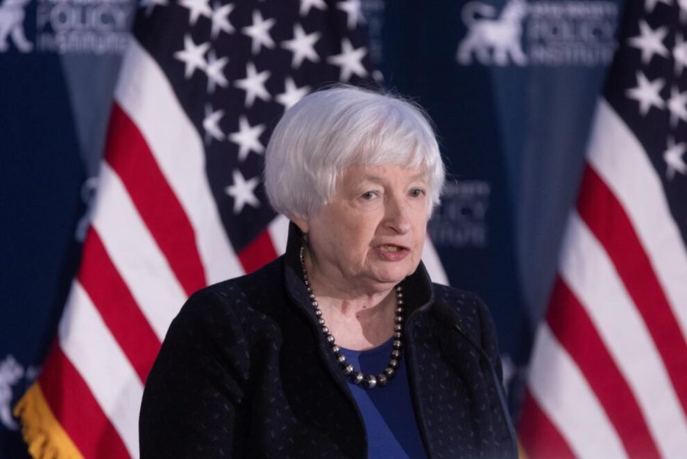 Fotografía de archivo de la Secretaria del Tesoro de Estados Unidos, Janet Yellen, sobre financiamiento a Hamás