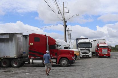 Bloqueos viales en Panamá afectan a choferes de transporte de carga