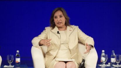 Dina Boluarte denuncia maniobra política en su contra