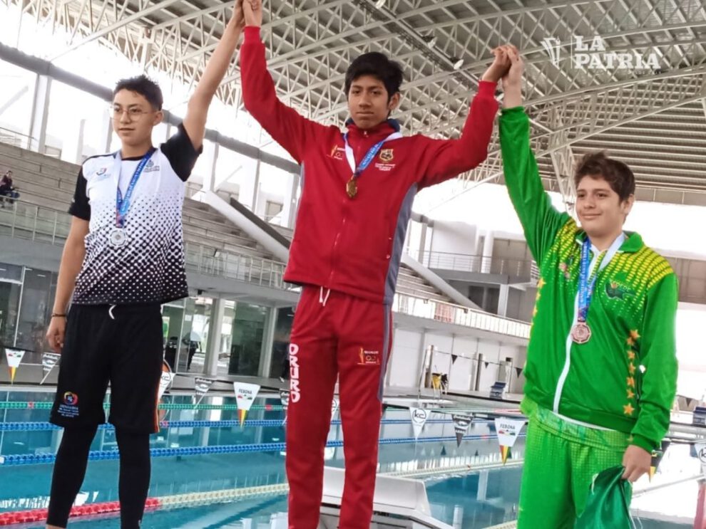 Leandro Eulate Argandoña cosechó tres preseas en natación