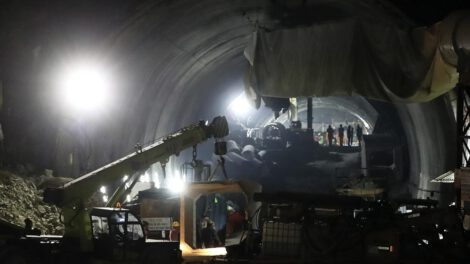 Rescate de trabajadores atrapados en túnel