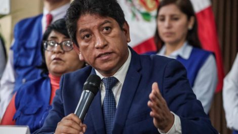 Defensor del Pueblo de Perú, Josué Gutiérrez, niega vínculos con red de tráfico de influencias