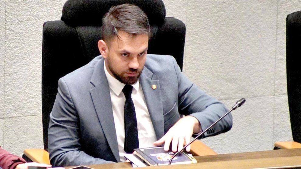 Ministro de Gobierno rechaza acusaciones de narcotraficante