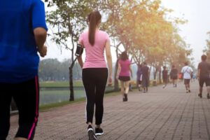 Caminar reduce riesgo diabetes tipo 2