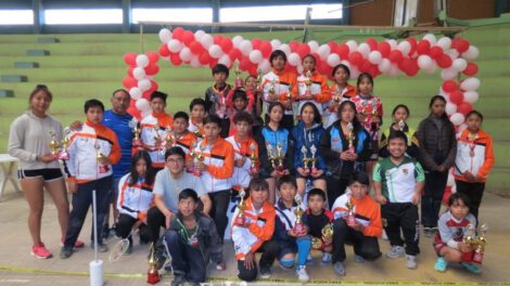 Torneo de bádminton en Oruro