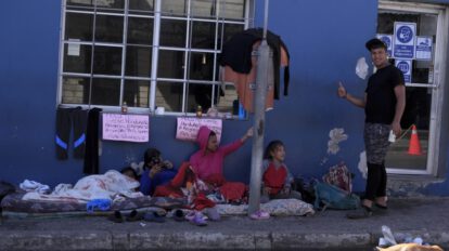 centros de procesamiento de migrantes en América Latina