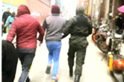 Prisión preventiva para tres agentes de la Policía involucrados en el volteo de 6 kilos de cocaína