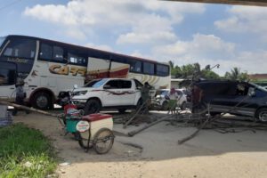 Mantenimiento de la carretera nueva entre Santa Cruz y Cochabamba