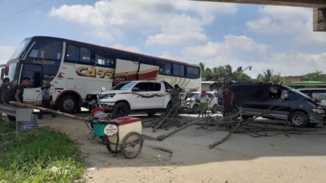 Mantenimiento de la carretera nueva entre Santa Cruz y Cochabamba