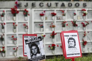Deportación de Pedro Pablo Barrientos por el asesinato de Víctor Jara
