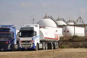Robo de gasolina YPFB en la Refinería Guillermo Elder Bell