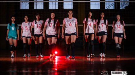 Liga Superior del Voleibol con UTO Oruro