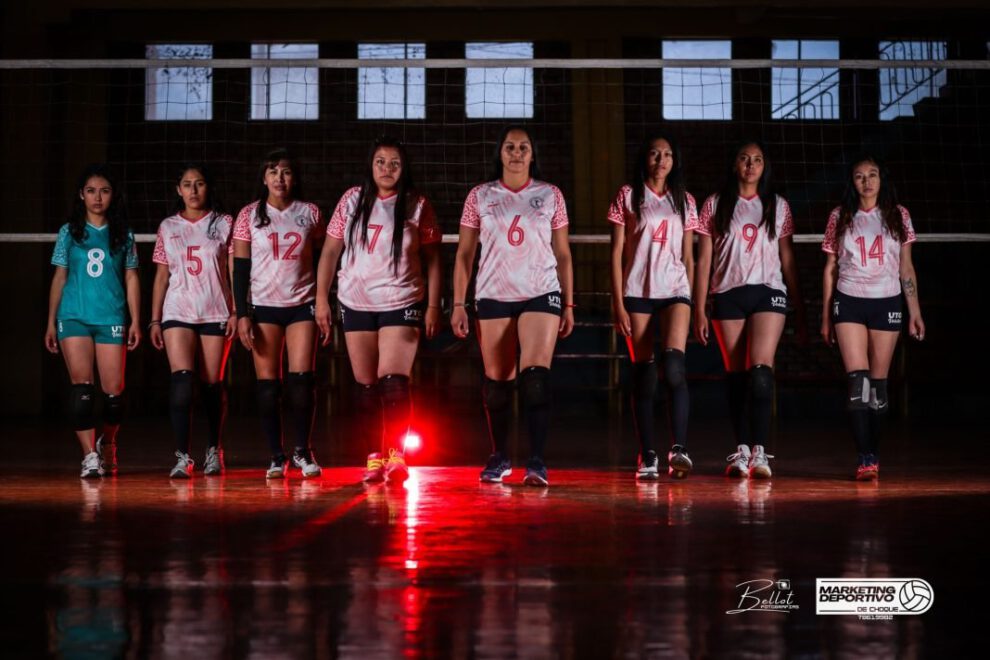 Liga Superior del Voleibol con UTO Oruro