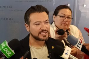 Petición de Informe Oral sobre desabastecimiento de combustible