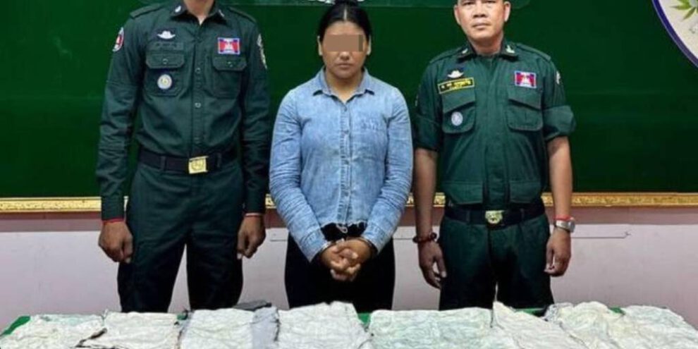 Mujer boliviana detenida en Camboya con 4.3 kilos de cocaína