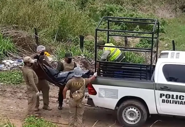 Cuerpo abandonado en microbasural en Santa Cruz